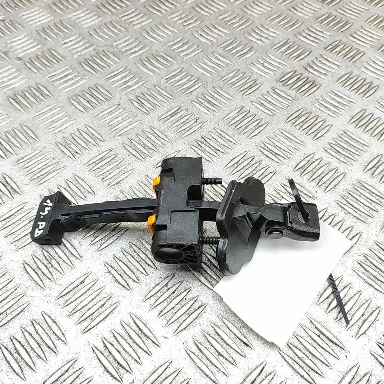Front door check strap stopper – Mercedes-Benz Sprinter W907 W910 (2018-)