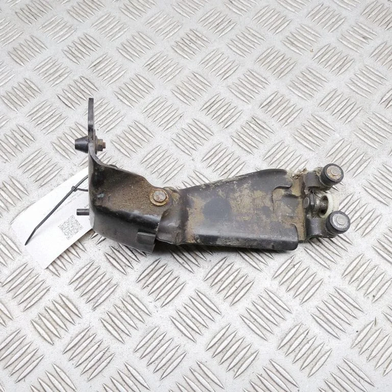 Augšējā rullīša vadotne/ augšējā eņģe DT11V26800AB