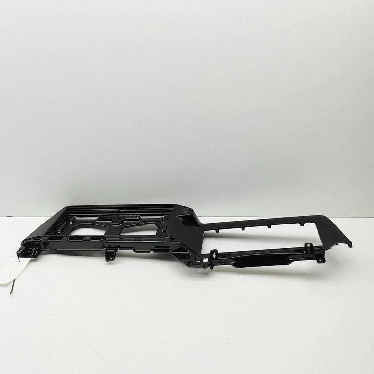 Dashboard glove box trim PZ3118B955