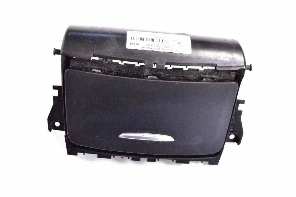 Auto tuhatoos A1768100079