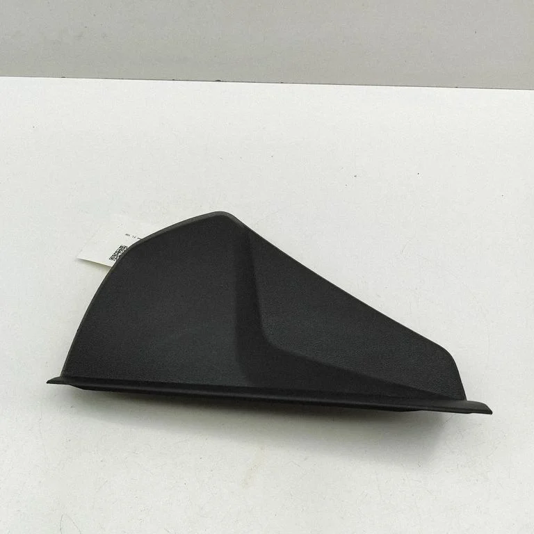 Paneļa apdares panelis (sānu) 8B3857085