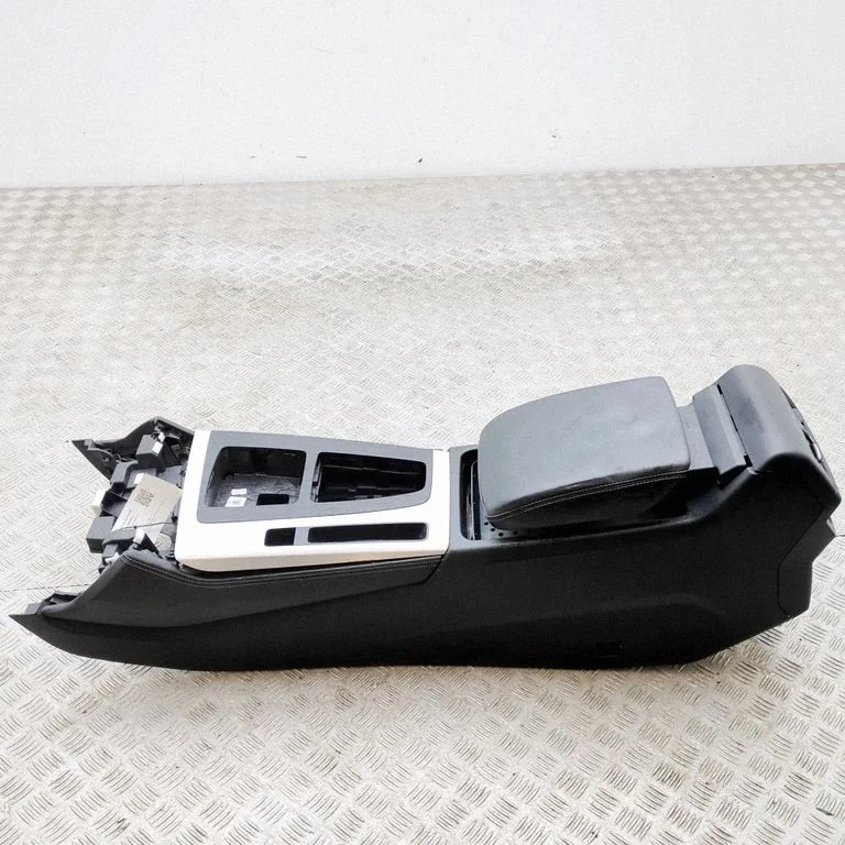 Centrālā konsole 80C863241