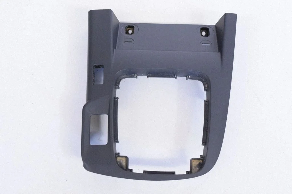 Pārnesumu pārslēga sviras apdare (plastmasas) J9C3045A66BE