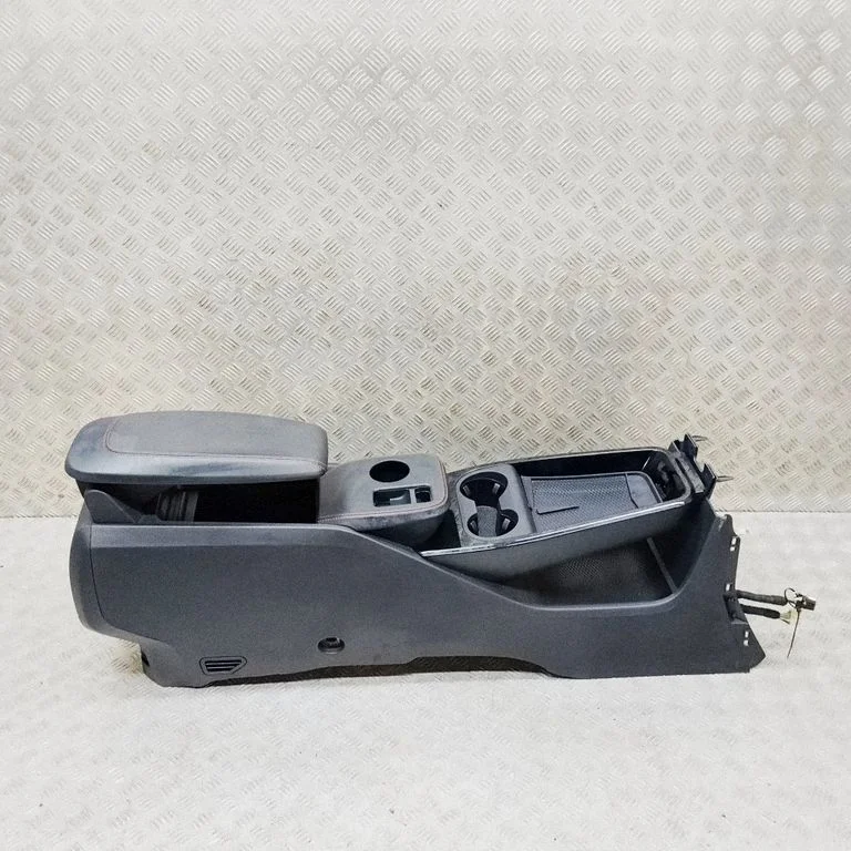 Armrest LJ8BR045G62AF