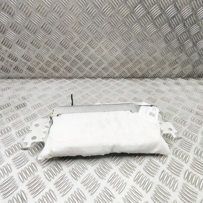 Passenger airbag PZ31V044A74BC