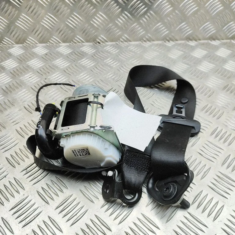 Pas bezpieczeństwa tylny A1678601200