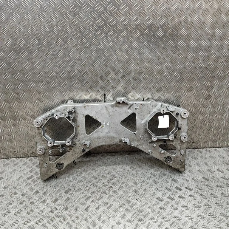 Pagasiruumi klamber – Volvo C40 (2021-)
