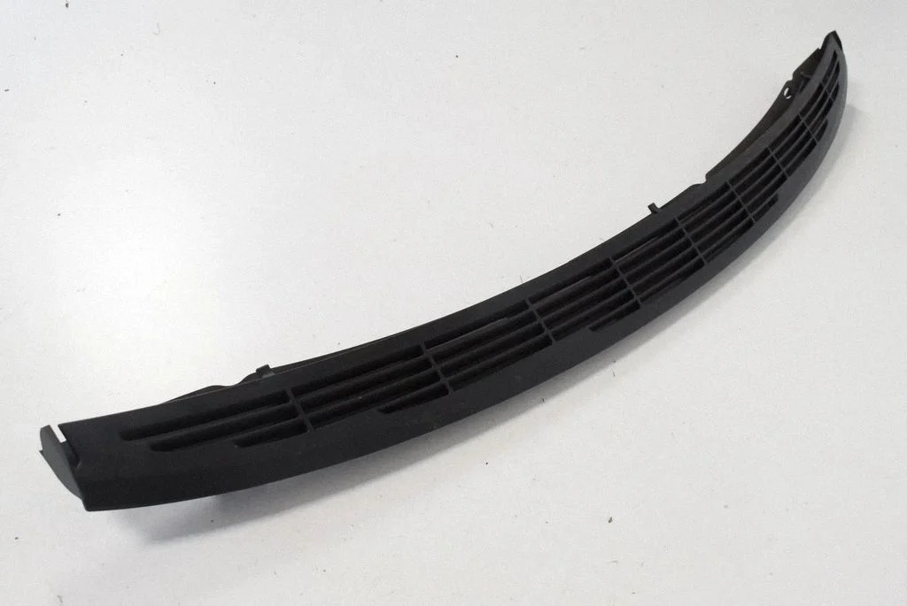 Pakiriiuli rest – BMW 1-seeria E82 E88 (2007-2014)