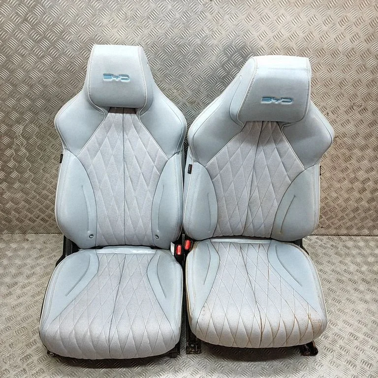 Seat set EKEQ680001000LAZ
