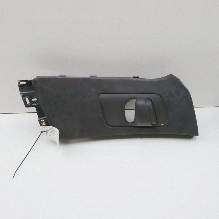 (B) pillar trim (top) 103595416I