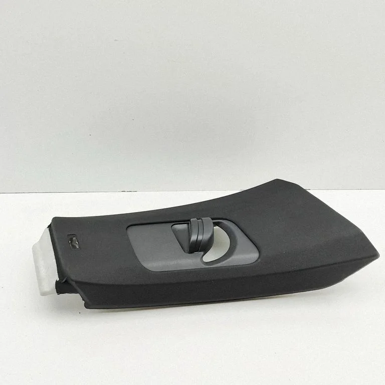 (B) piilari kate (ülemine) 3G8868418