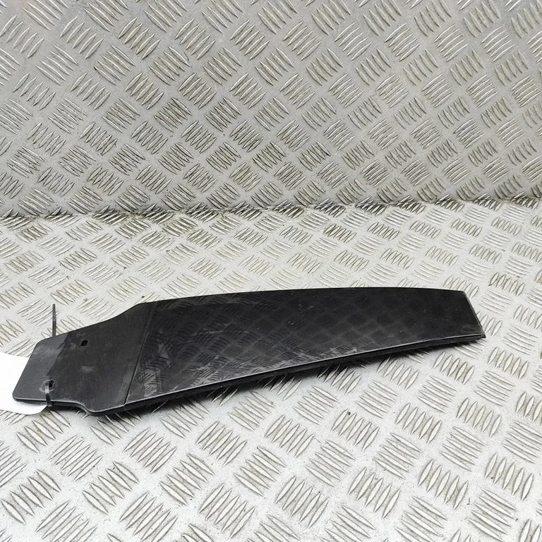 (B) piilari kate (ülemine) 3G8853318A