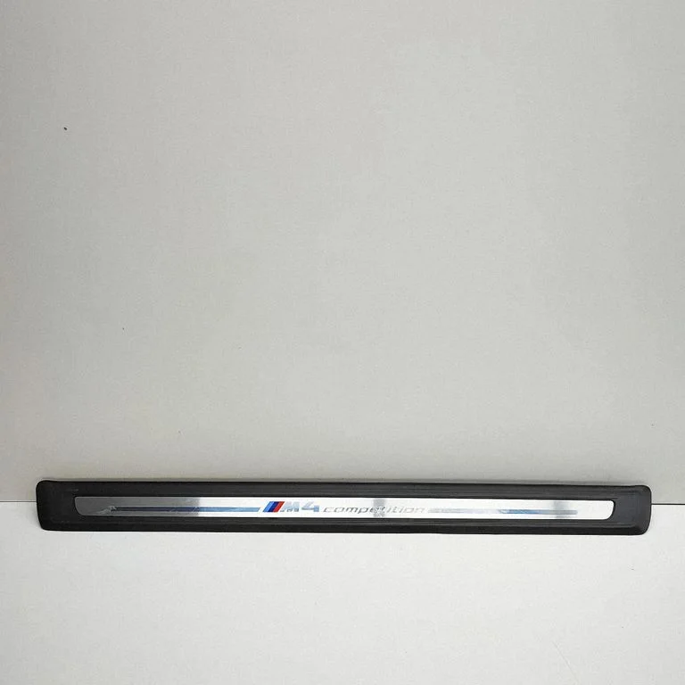 Aizmugurējā sliekšņa apdare (ārējā) 8085272