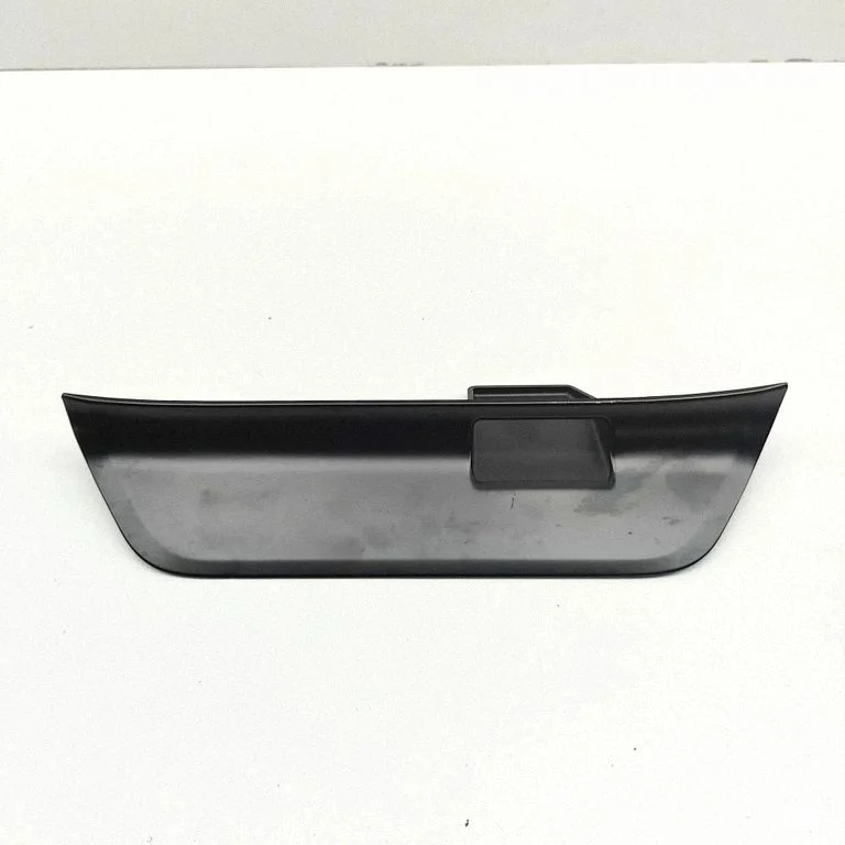 Rear sill trim cover 176367301A