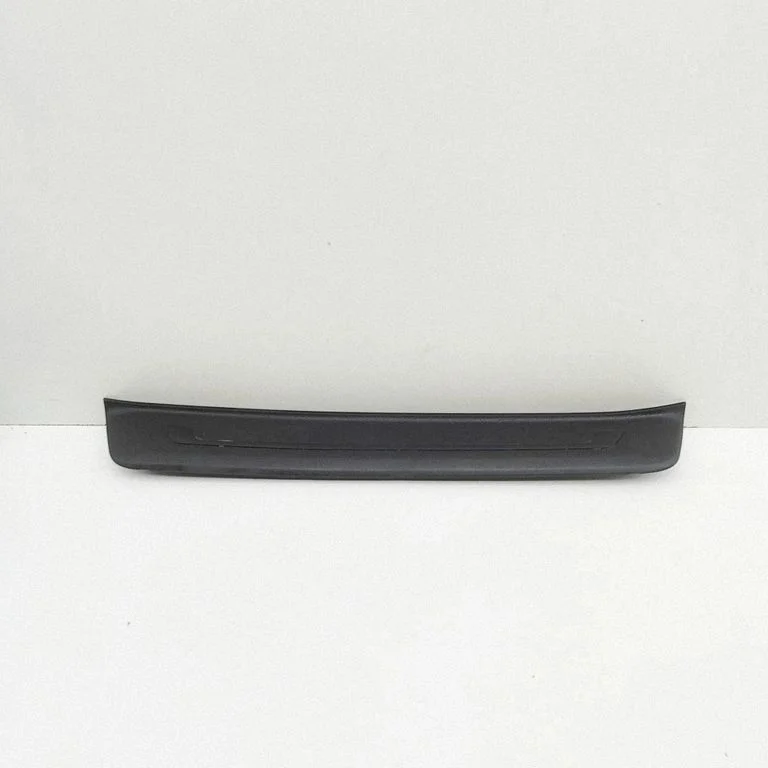Priekšējā sliekšņa apdare (iekšējā) 85874D4000