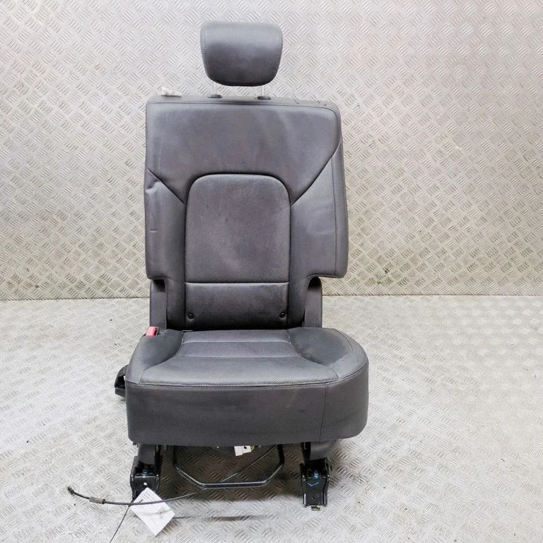 Aizmugurējais sēdeklis 895002W312