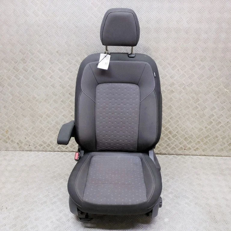 Front driver seat PZ3AS61705BC