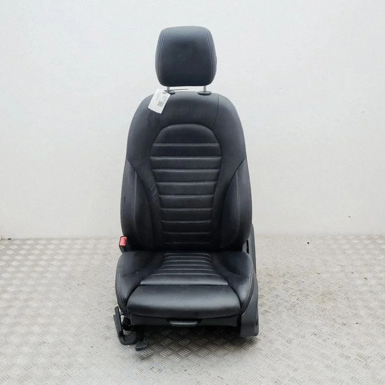 Priekšējais vadītāja sēdeklis A20591049279E43