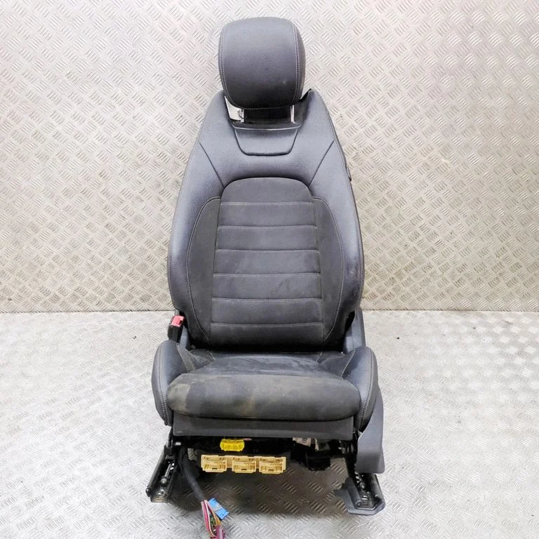 Priekšējais vadītāja sēdeklis A2059007827
