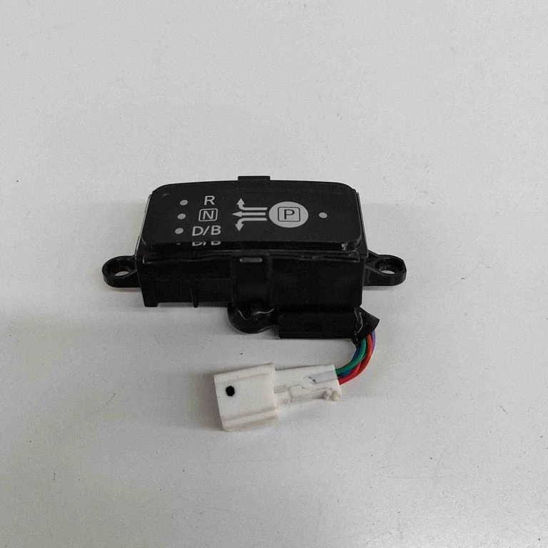 Gear shift selector indicator