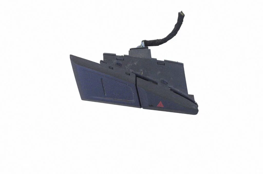 Avārijas gaismu slēdzis 2286652051330128