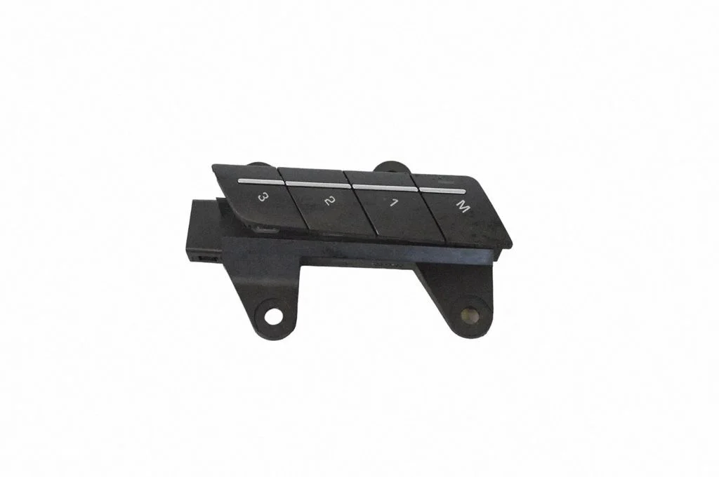 Seat control switch J9D314776DA