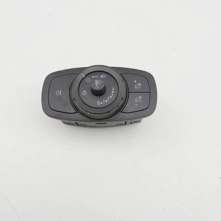 Gaismu slēdzis 1034569000