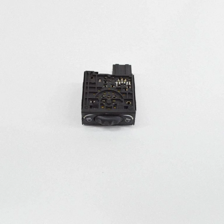 Headlight level height control switch – Opel Movano B (2010-2022)