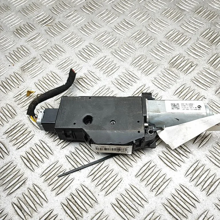 Sunroof motor/actuator 81631Q5000