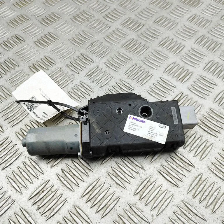 Katuseluugi mootor/ajam HY3253508CA