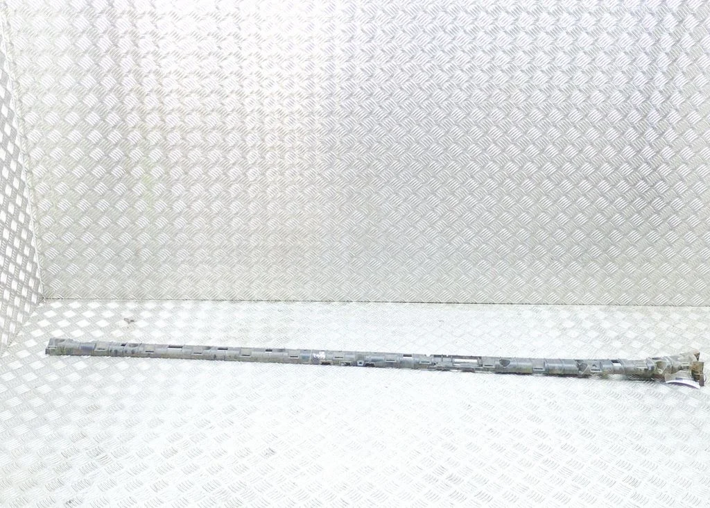 Sill supporting ledge 104669100B