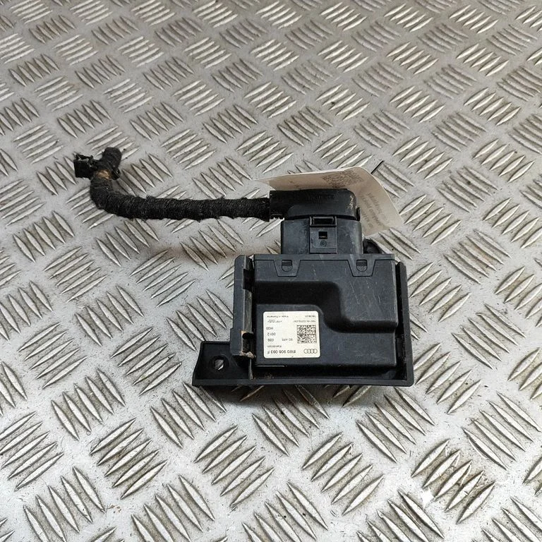 Degvielas sūkņa vadības bloks 8W0906093F