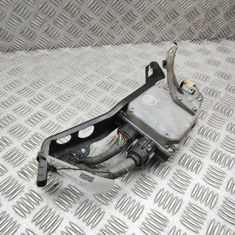 Power steering control unit/module 1129001374 – Lexus LS UCF30 (2001-2007)