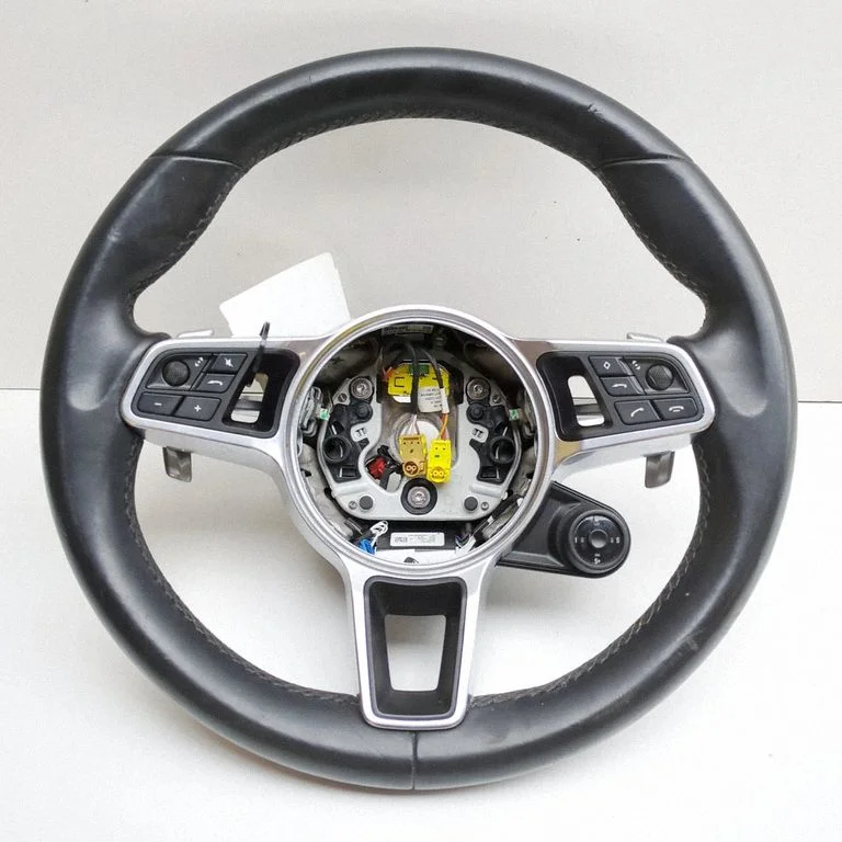 Steering wheel 971959256E