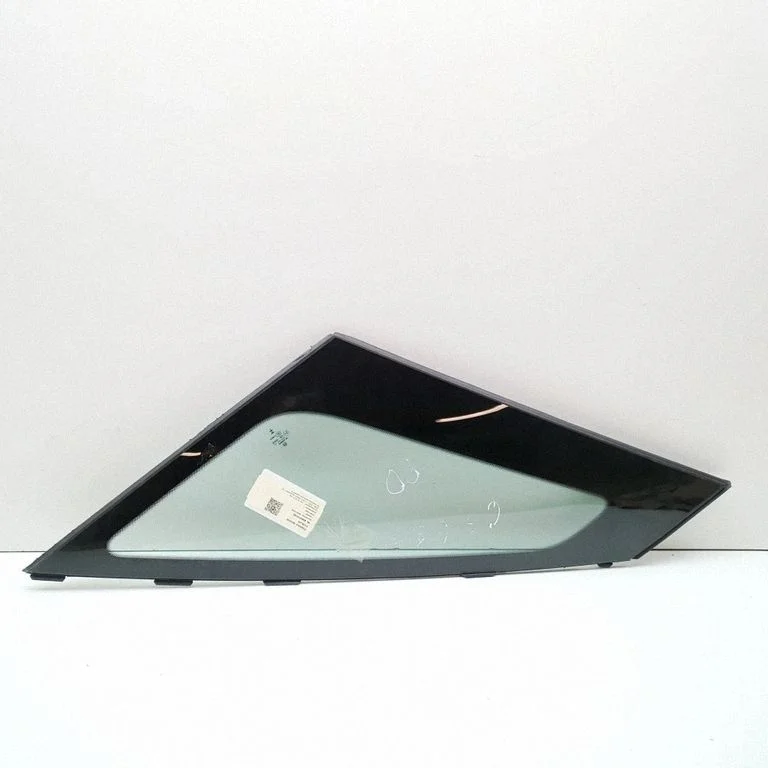 Front door vent window glass four-door 1T3845412A