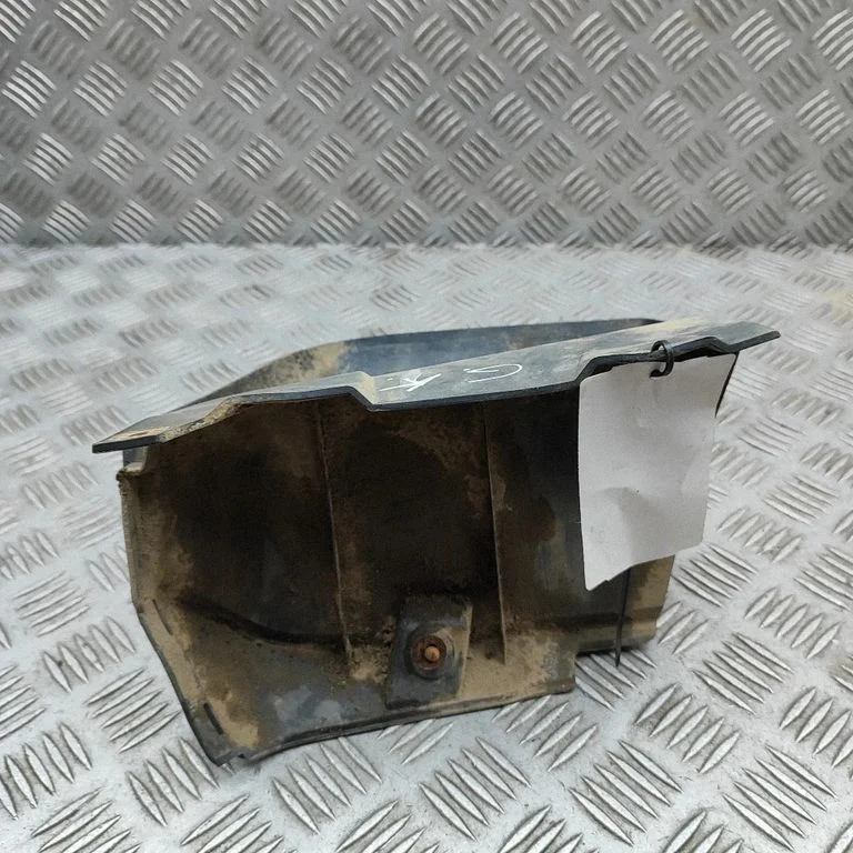 Aizmugurējais dubļusargs 5370B553