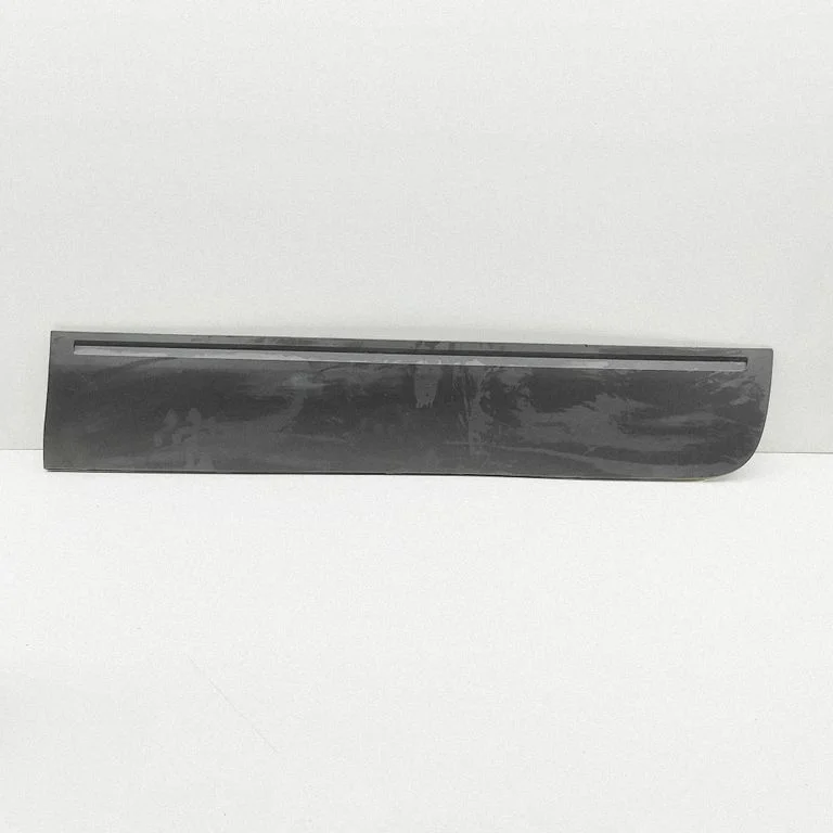 Listwa drzwi przednich 45111570