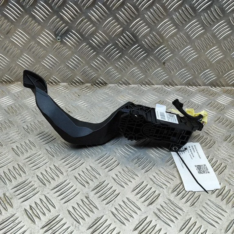 Accelerator throttle pedal – Fiat 600 (2023-)