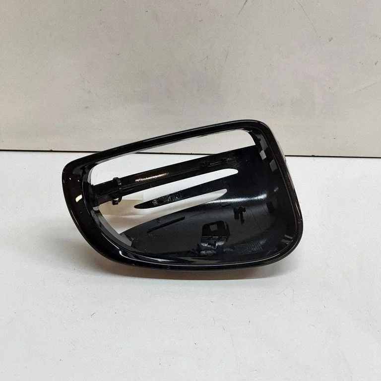 Spoguļa plastmasas apdare (kupejai) A23181018009040