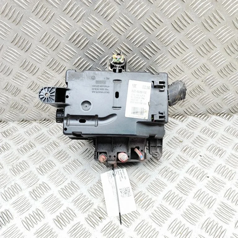 Fuse box set GK3T9K499FBC