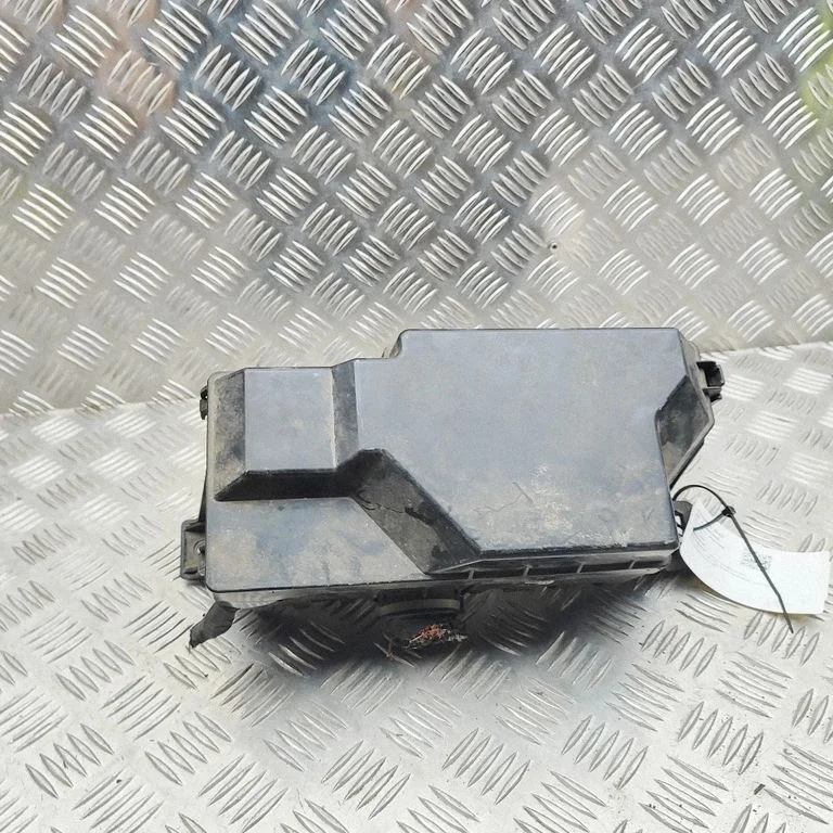 Drošinātāju kārba (komplekts) 7140197730