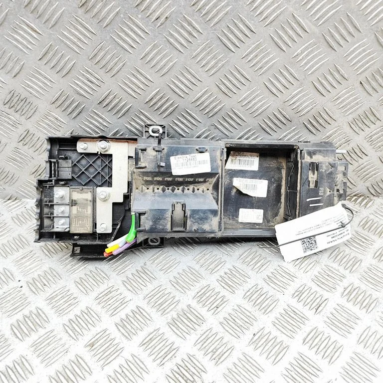 Fuse module GK2T14B144HA