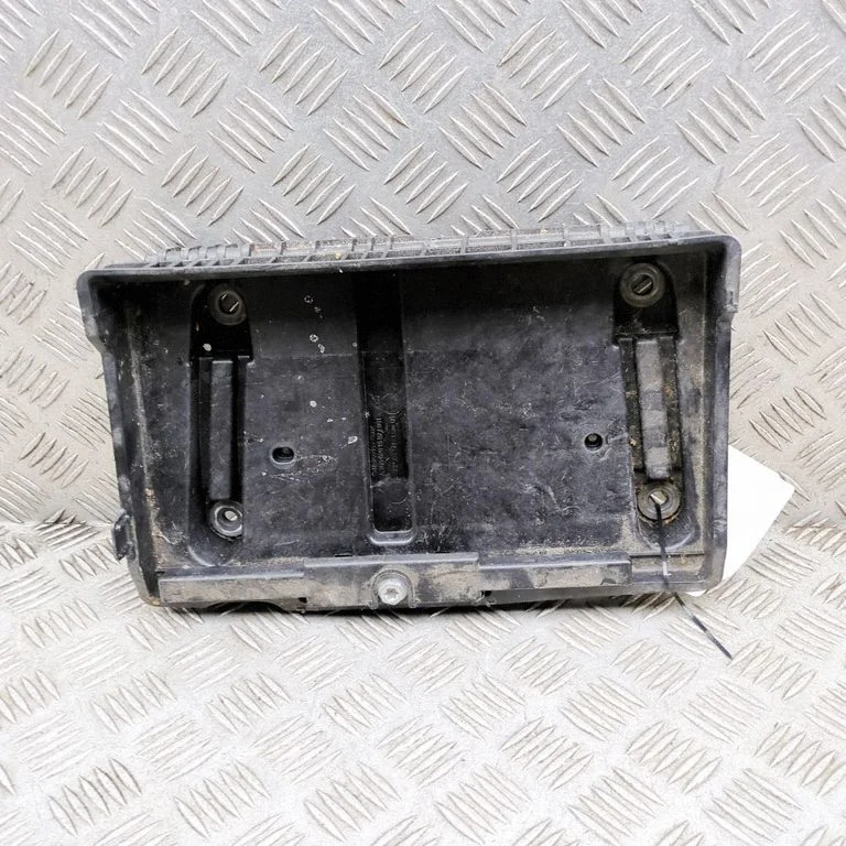 Akumulatora kārba A2056201502