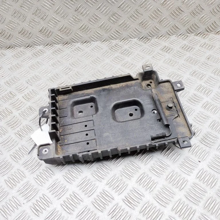 Battery box tray 37150GI000