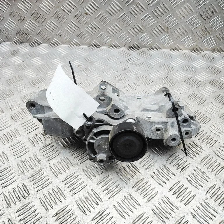 Pozostałe części komory silnika – BMW Seria 1 F20 F21 (2011-2019)