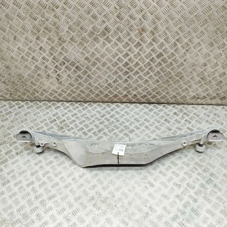 Rear differential/diff mount bracket – BMW X2 U10 (2023-)