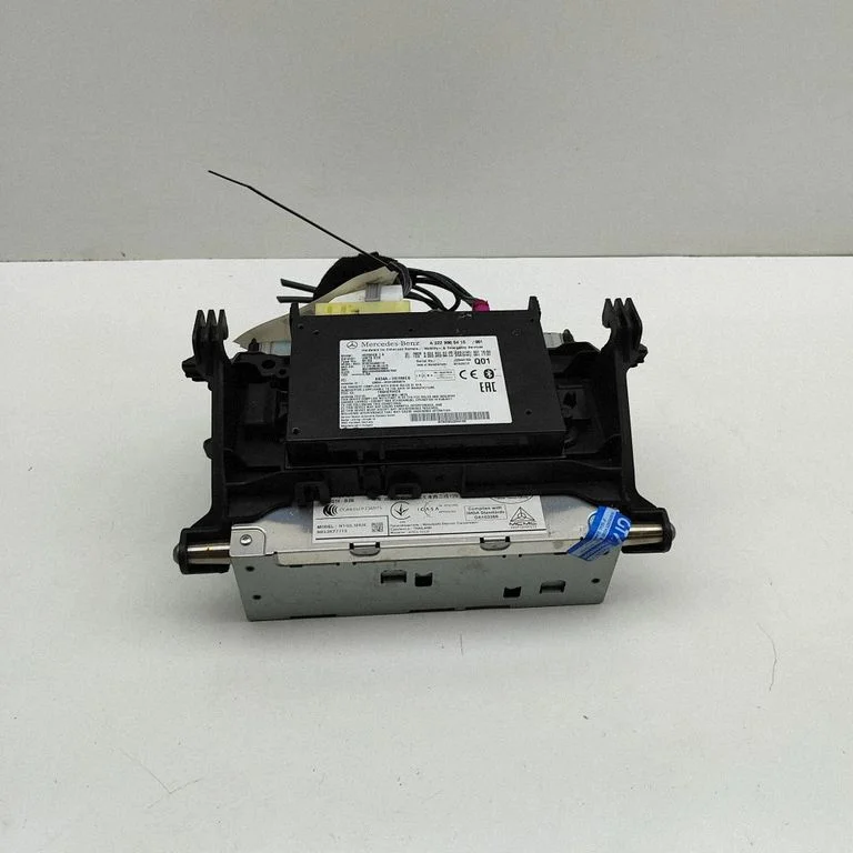 Radio/CD/DVD atskaņotājs/navigācija A2229014205
