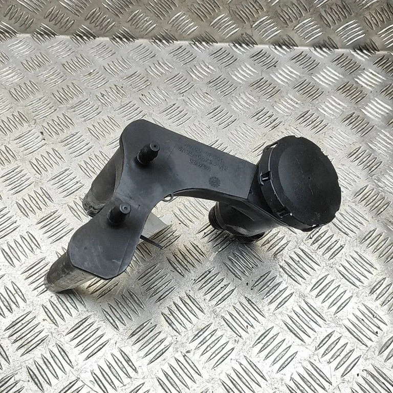 Breather/breather pipe/hose 4R8Q6A785AE