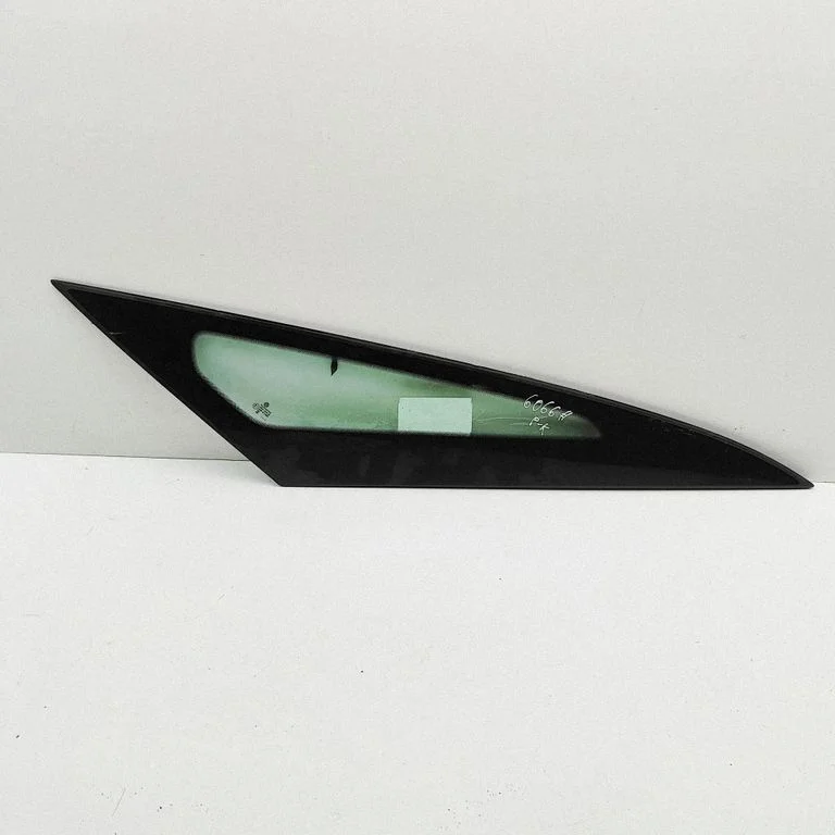 Front triangle window/glass 7T0845115C