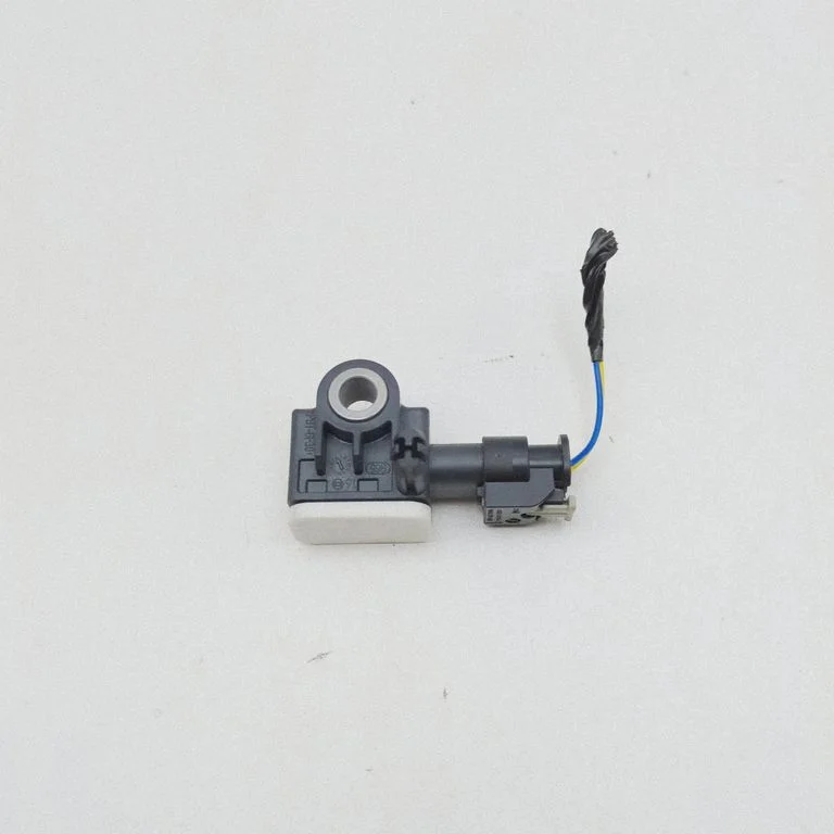 Airbag deployment crash/impact sensor 106005800A